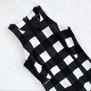 0P Banana Republic Gingham Pencil Dress